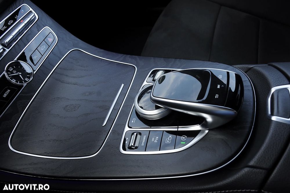 Mercedes-Benz E 220 d Aut. - 25