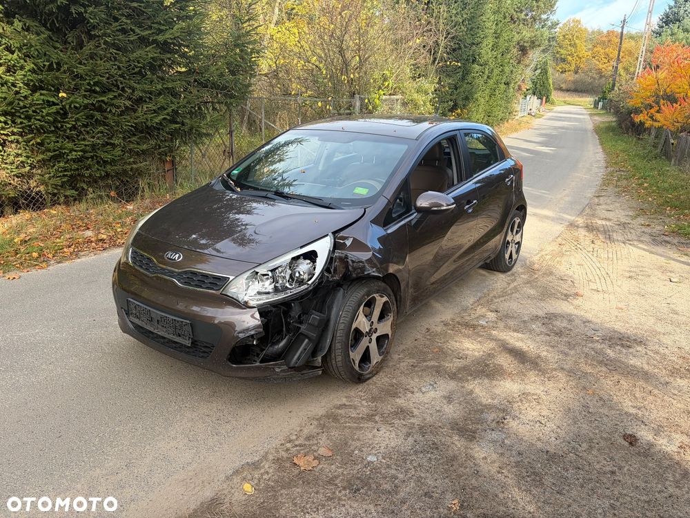 Kia Rio 2013 photo 4