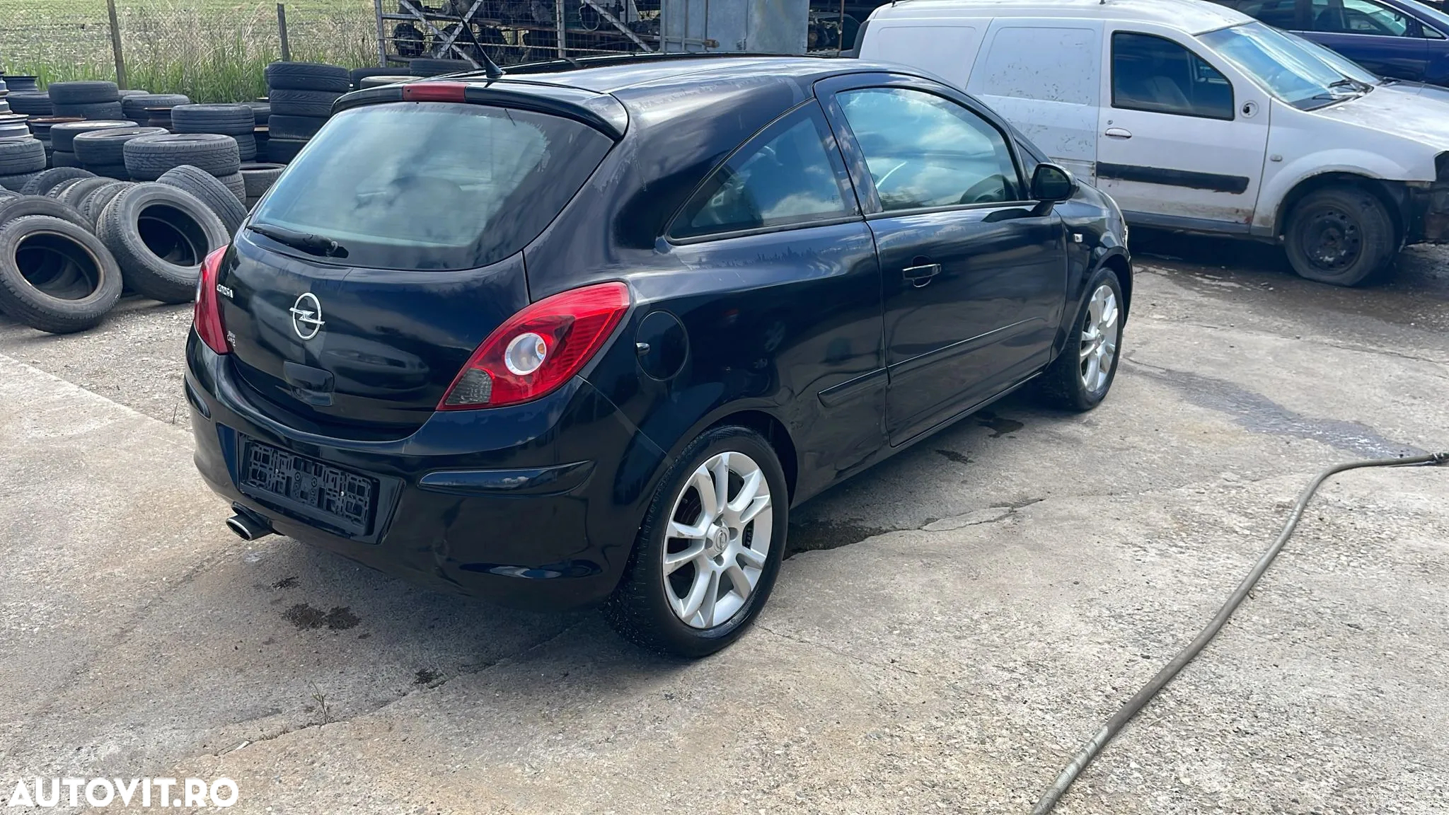 Dezmembrez piese Corsa D 1.2 XEP - 3