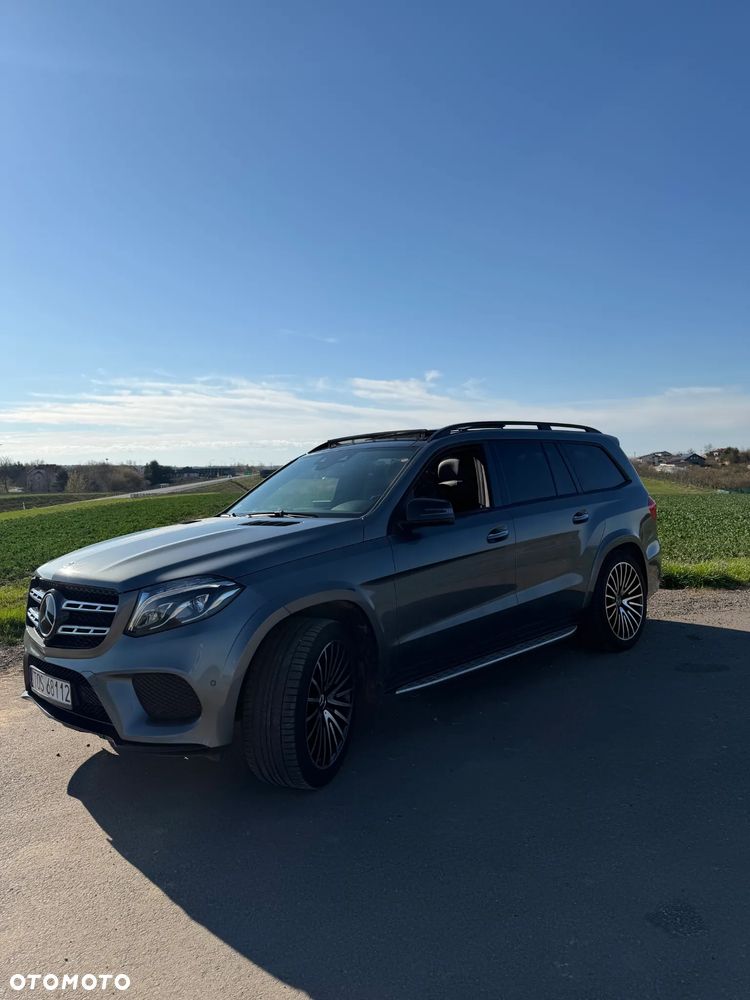 Mercedes-Benz GLS - 2