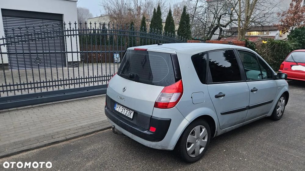 Renault Scenic 2.0 Confort Privilege - 5