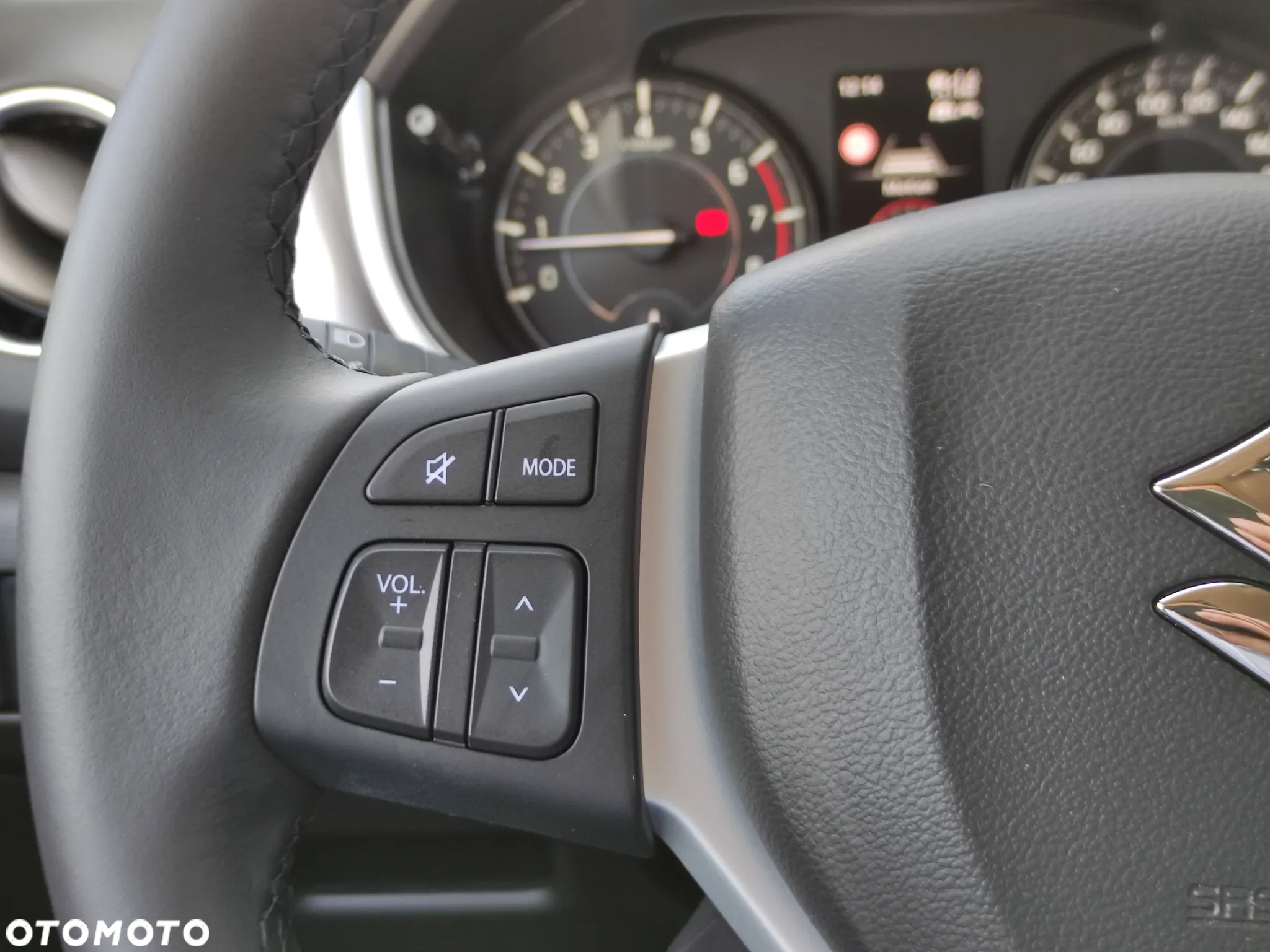 Suzuki Vitara 1.4 Boosterjet mHEV Premium Plus 2WD - 13