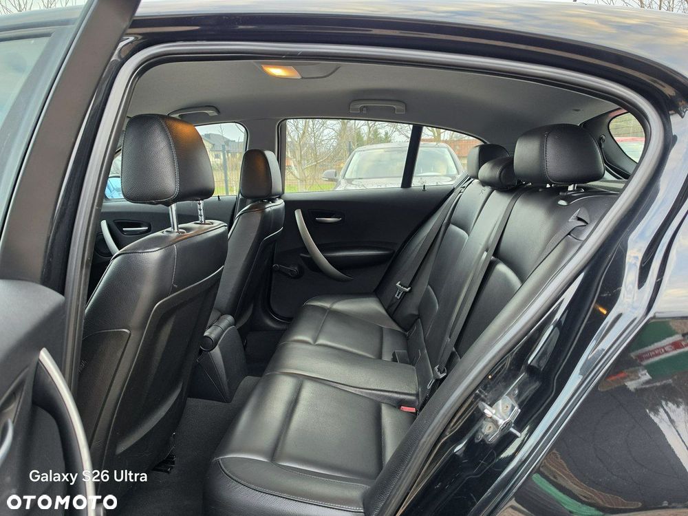 BMW Seria 1 116i - 32