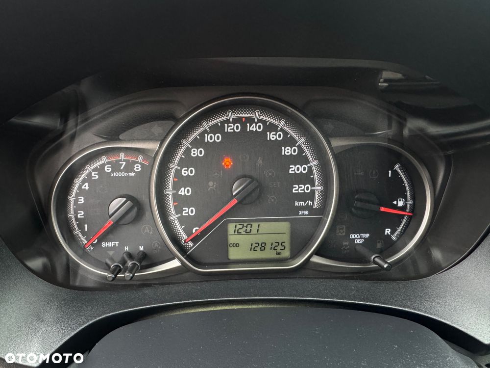 Toyota Yaris 1.33 VVT-i Trend - 29