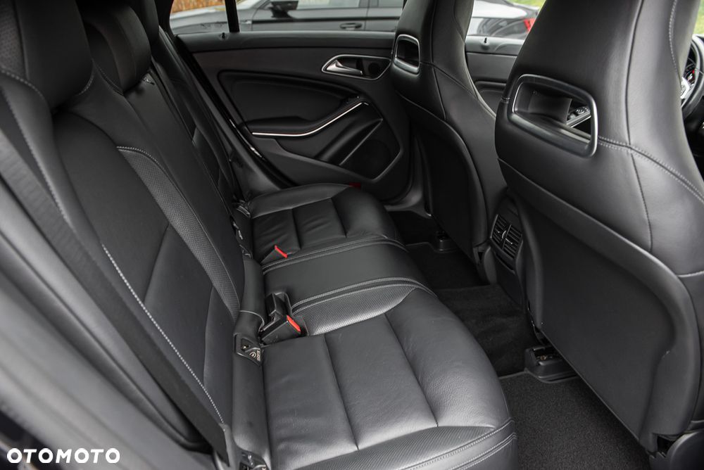 Mercedes-Benz CLA AMG 45 4Matic AMG Sp.sh 7G-DCT - 20