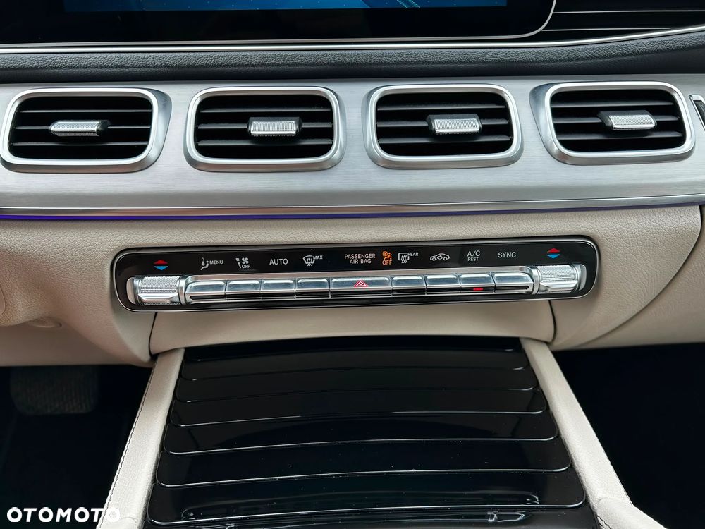 Mercedes-Benz GLE 300 d 4-Matic - 25