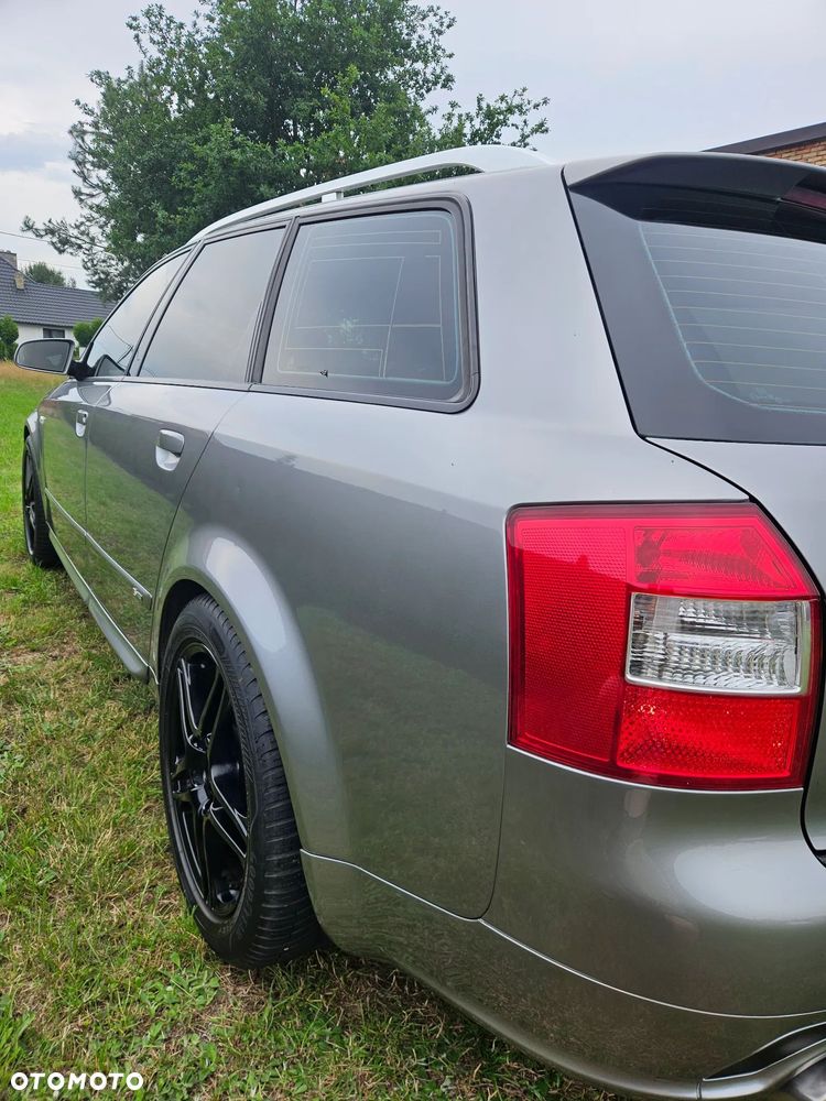 Audi A4 Avant 1.8 T quattro - 14