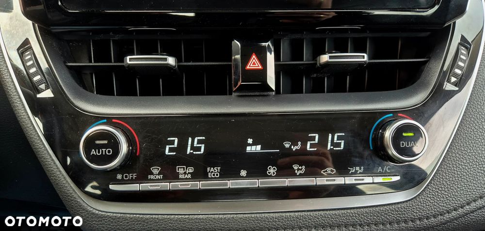 Toyota Corolla 1.6 Comfort MS - 22