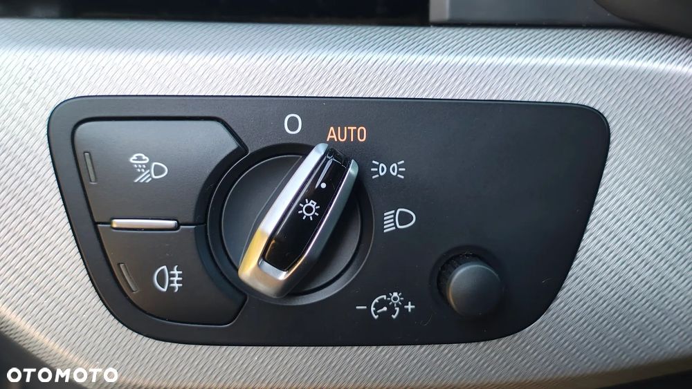 Audi A4 Limousine 2.0 TDI S tronic - 32