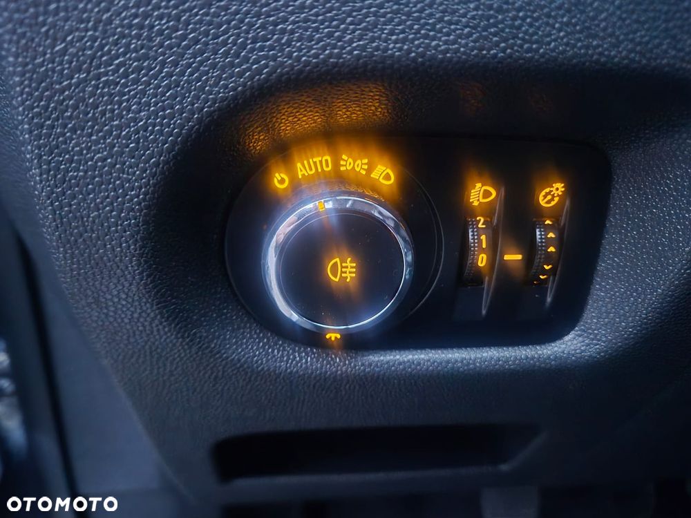 Opel Corsa - 24