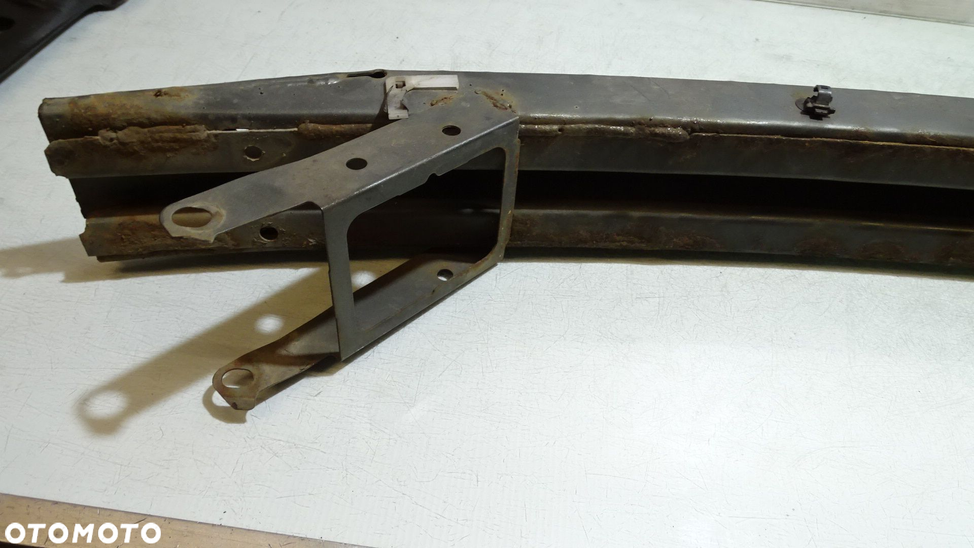 BELKA POD ZDERZAK PRZEDNI TOYOTA COROLLA E12 1.4 - 5