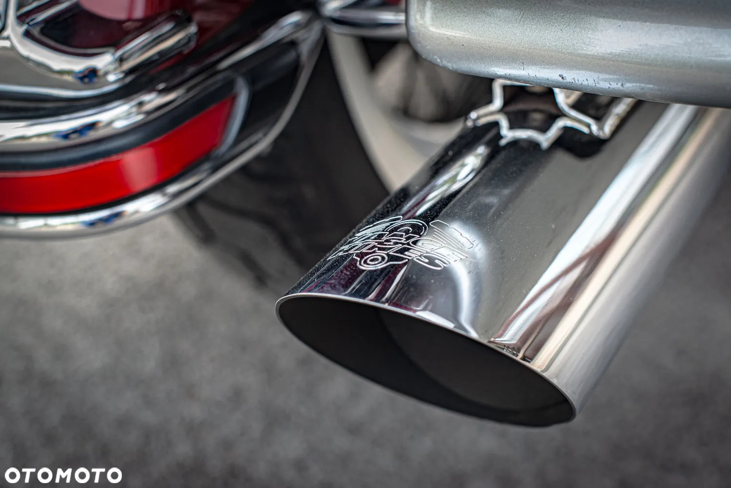 Harley-Davidson FLH Electra Glide - 4
