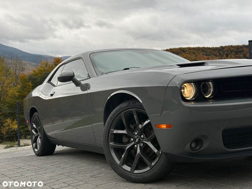 Dodge Challenger Automatik SXT Plus - 16