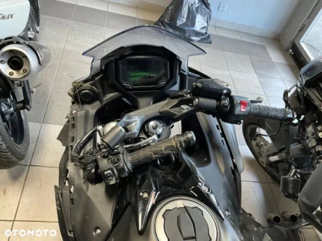 Kawasaki Ninja - 5