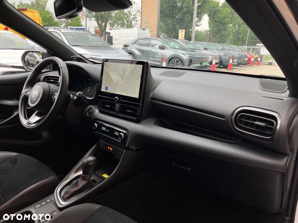Toyota Yaris Hybrid 1.5 GR Sport - 19