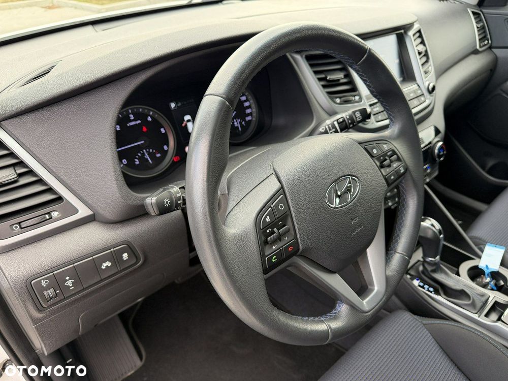 Hyundai Tucson blue 1.7 CRDi 2WD DCT Premium - 19