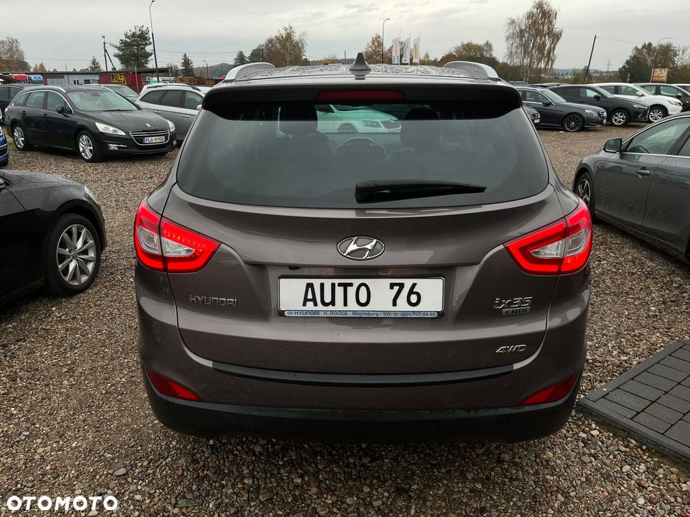 Hyundai ix35 2.0 CRDi 4WD Fifa World Cup Gold Edition - 4