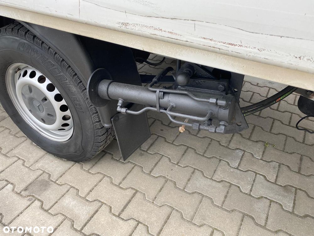 Mercedes-Benz SPRINTER - 14