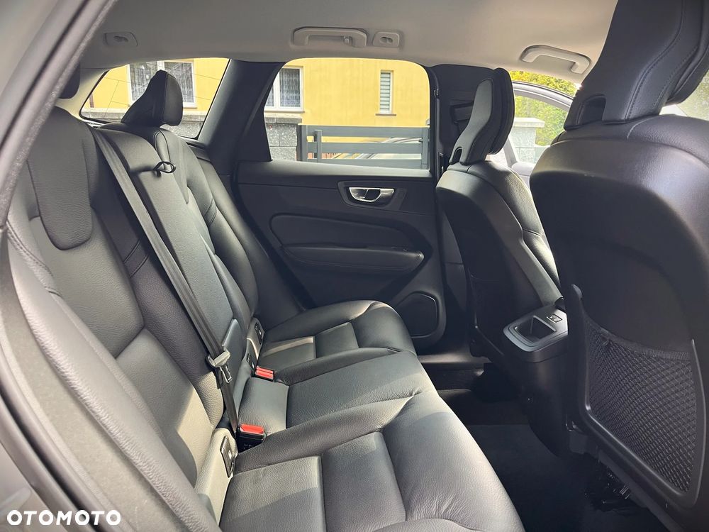 Volvo XC 60 B4 D AWD Inscription - 21