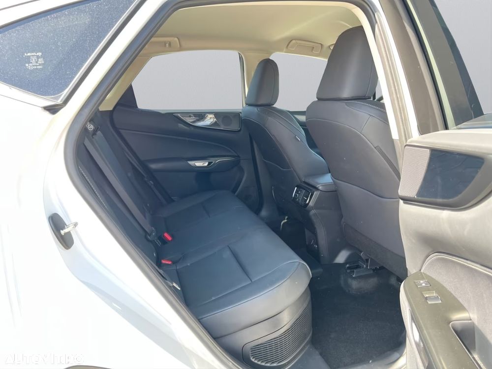 Lexus Seria NX 450h+ E-FOUR Executive Line - 16