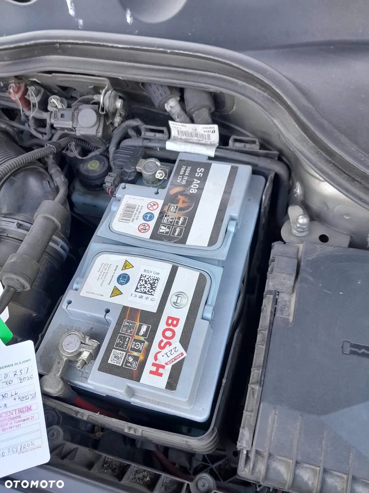 Volkswagen Passat - 17