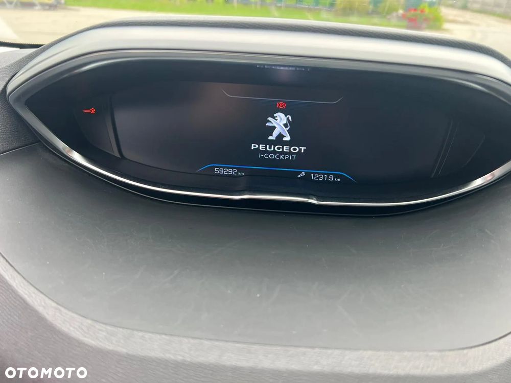 Peugeot 3008 1.5 BlueHDi Active Pack S&S EAT8 - 17
