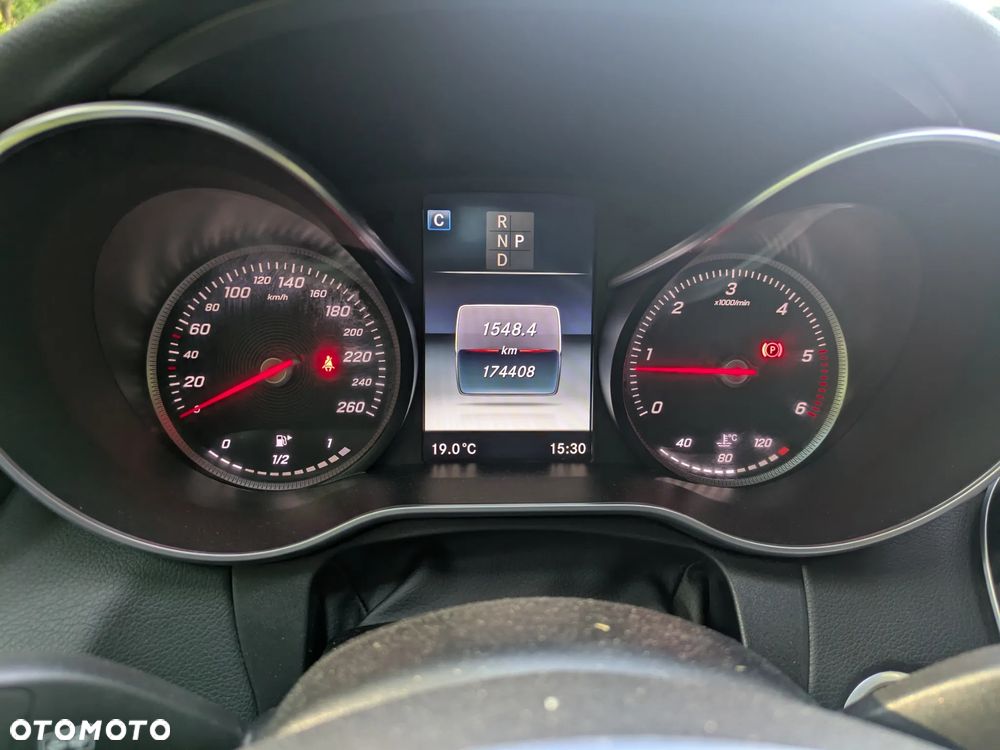 Mercedes-Benz Klasa C 250 d 4Matic 9G-TRONIC AMG Line - 18