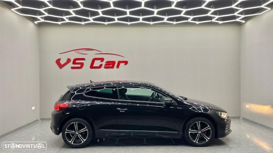 VW Scirocco 2.0 TDI (Blue Motion Technologie) - 9