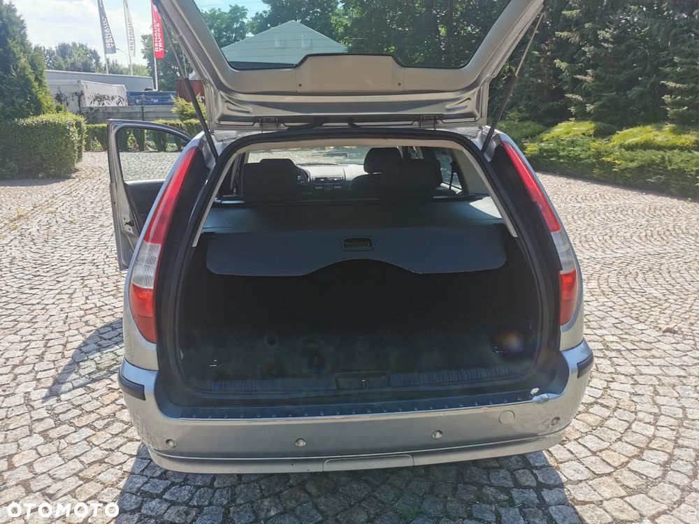 Ford Mondeo 1.8 Ghia X - 11