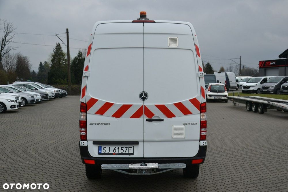 Mercedes-Benz Sprinter - 6