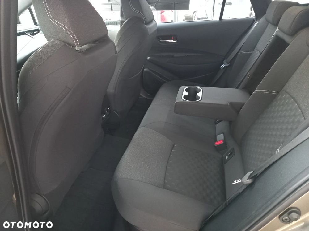 Suzuki Swace 1.8 Hybrid Premium Plus CVT - 26