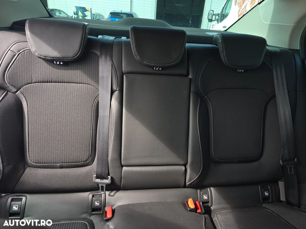 Renault Megane TCe GPF EDC Intens - 16