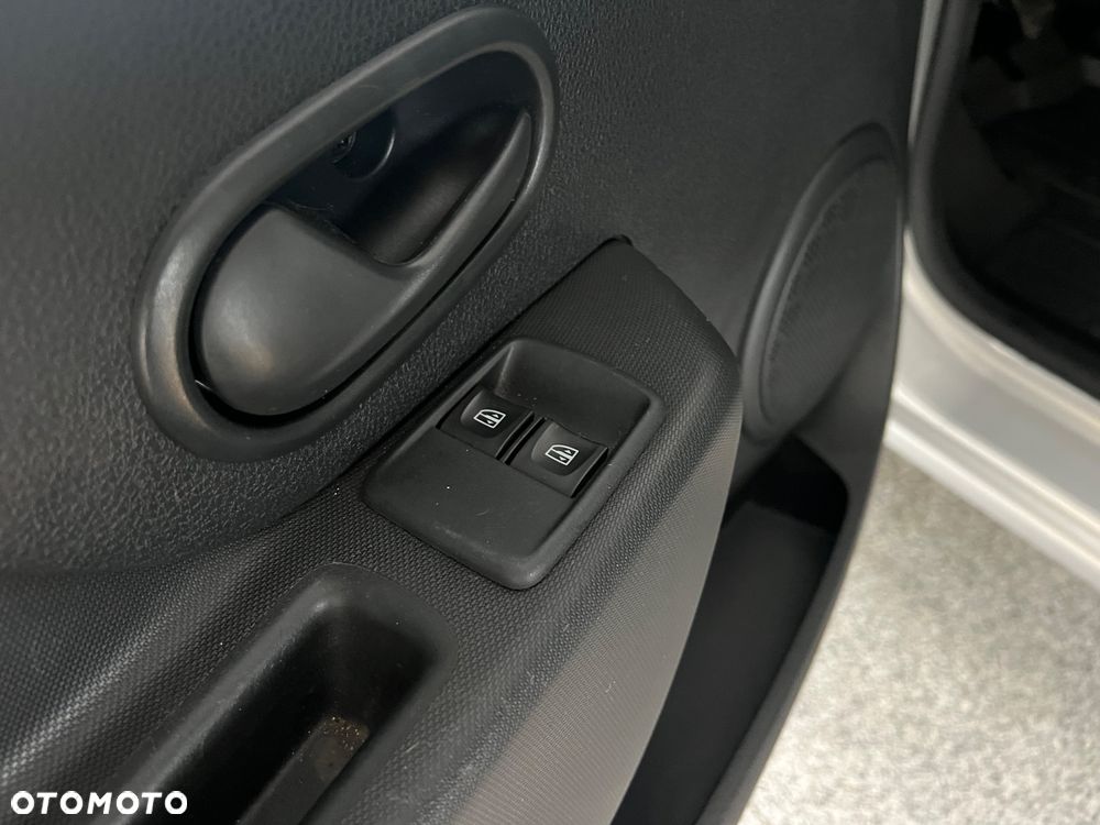 Dacia Logan 1.0 SCe Access - 20
