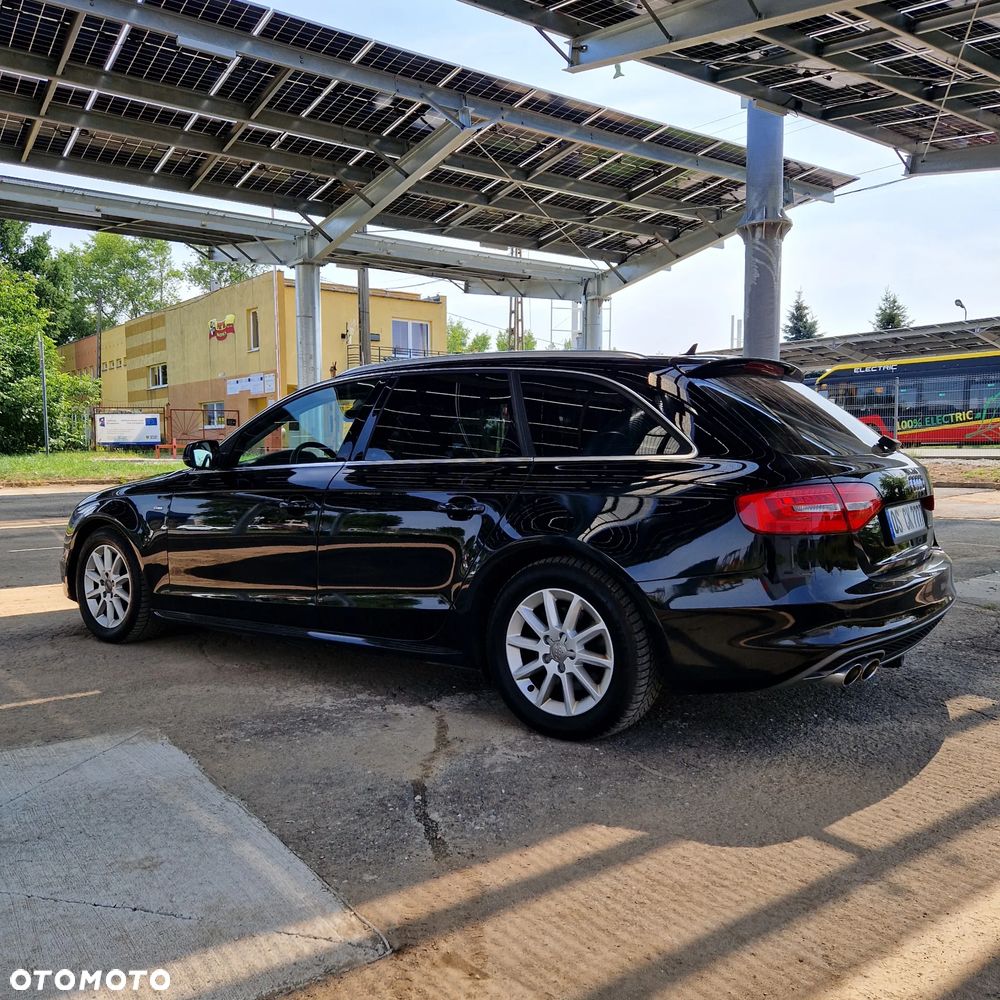 Audi A4 Avant 2.0 TDI DPF clean diesel quattro Attraction - 22