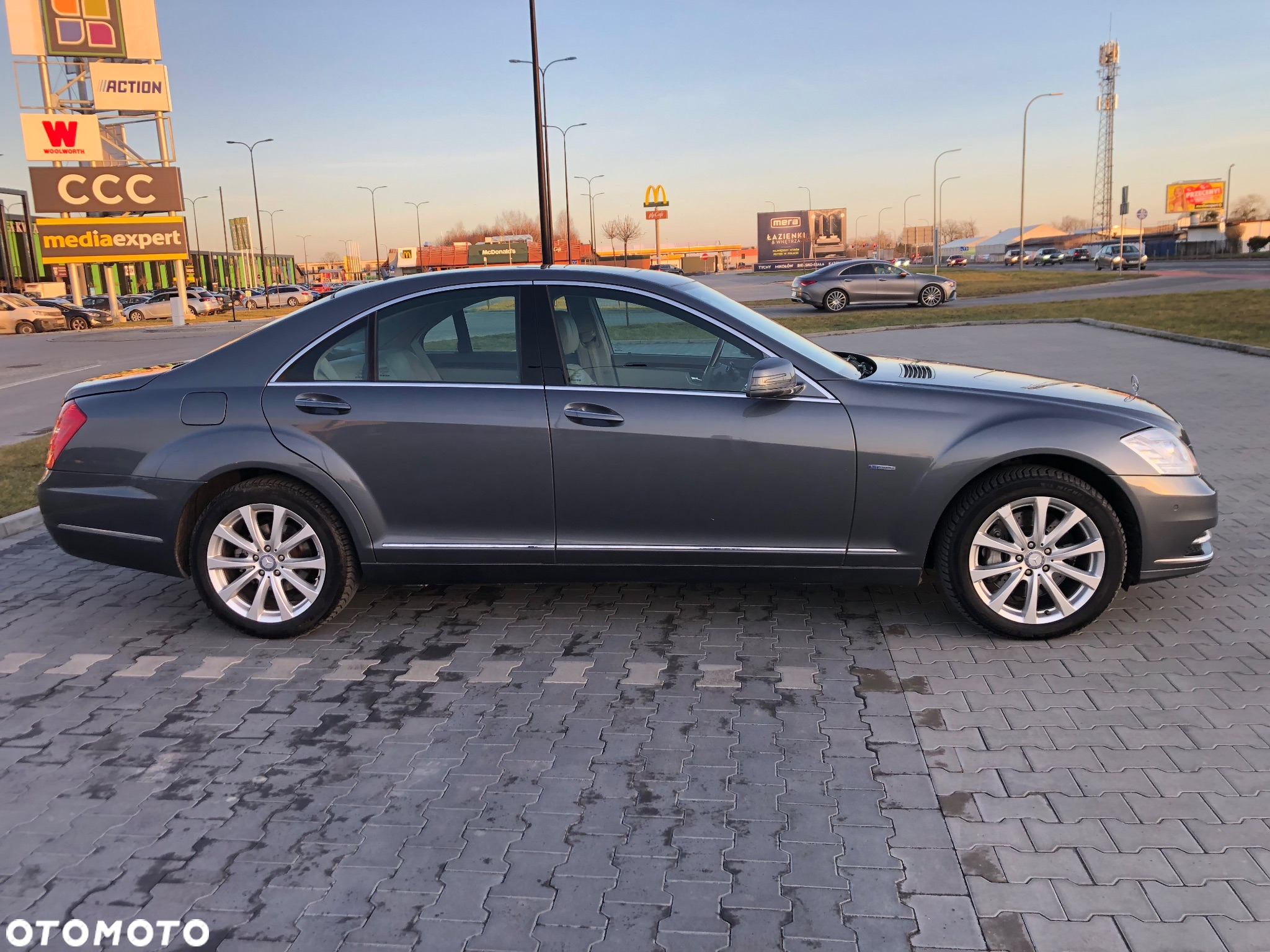 Mercedes-Benz Klasa S 350 CDI 4Matic DPF 7G-TRONIC BlueEFFICIENCY - 32