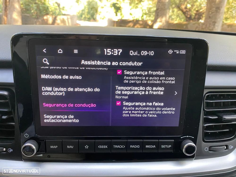 Kia Stonic 1.2 MPi Dynamic - 24