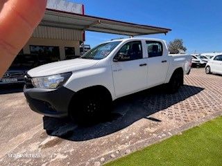 Toyota HILUX 4X4 150cv CAB/DUPLA COM AC - 4