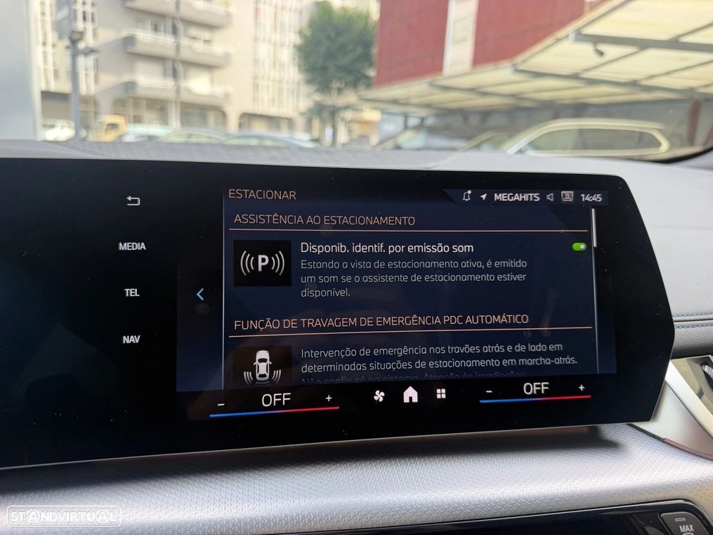BMW 225xe Active Tourer e xDrive Pack Desportivo M - 48