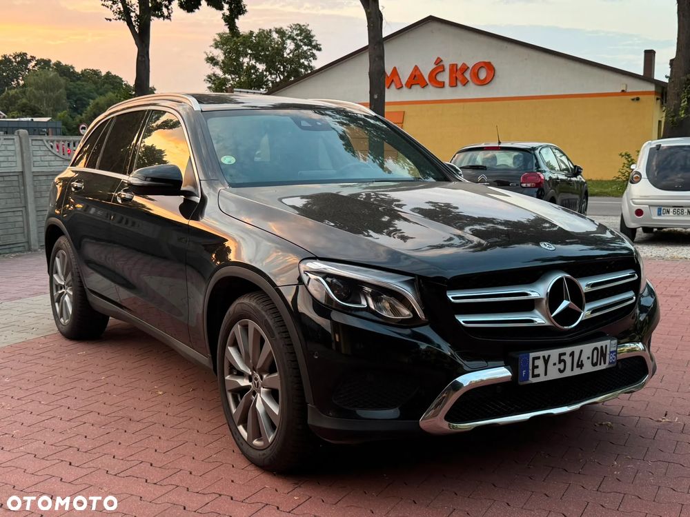 Mercedes-Benz GLC - 1