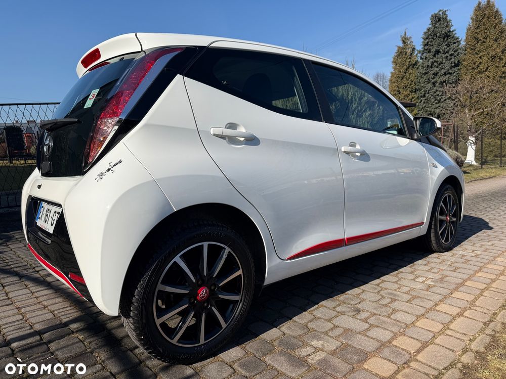 Toyota Aygo x-clusiv - 5