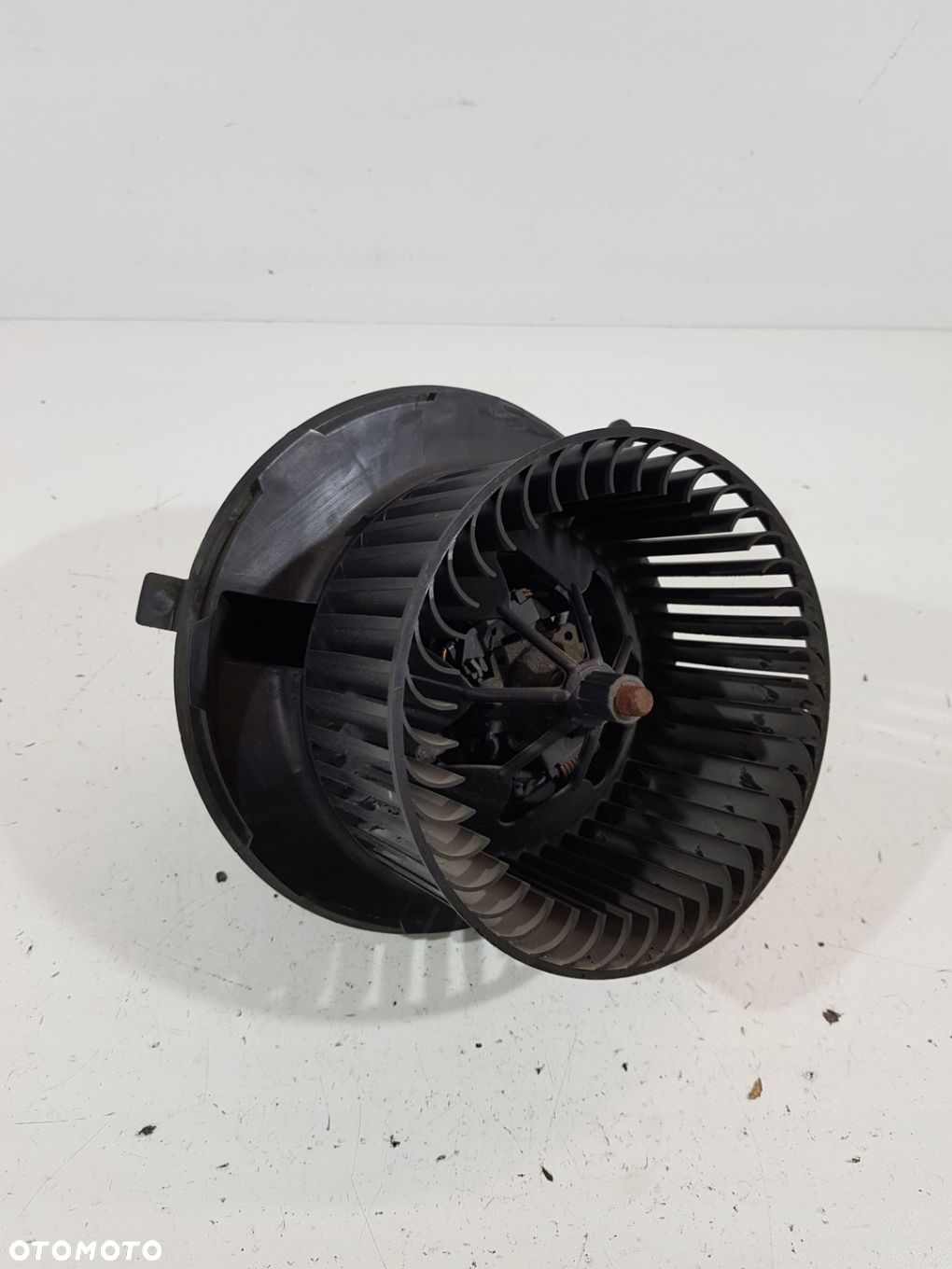 WENTYLATOR NAWIEWU 1K1819015 VW AUDI SEAT EUR - 1