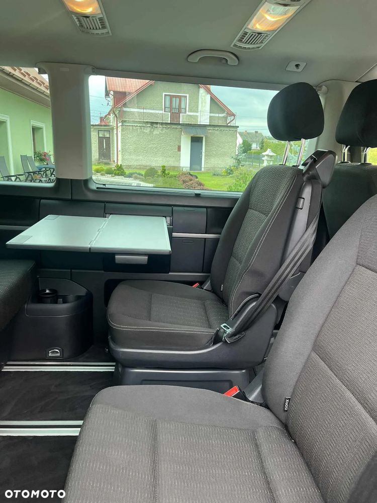 Volkswagen Multivan - 18