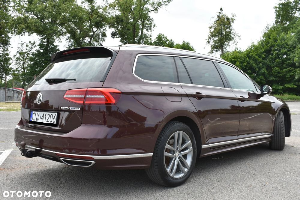 Volkswagen Passat Variant 2.0 TDI (BlueMotion Technology) Highline - 4
