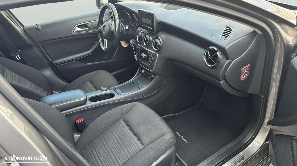 Mercedes-Benz A 180 d 7G-DCT Urban - 14