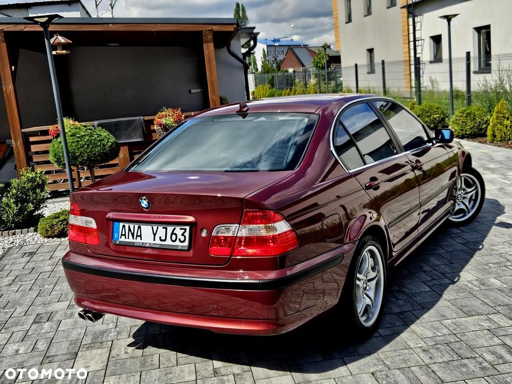 BMW Seria 3 330i Edition Exclusive - 11