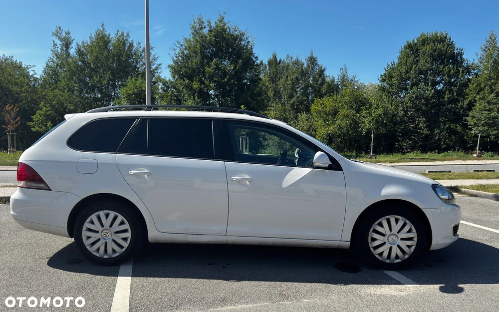 Volkswagen Golf 1.6 TDI Comfortline - 4