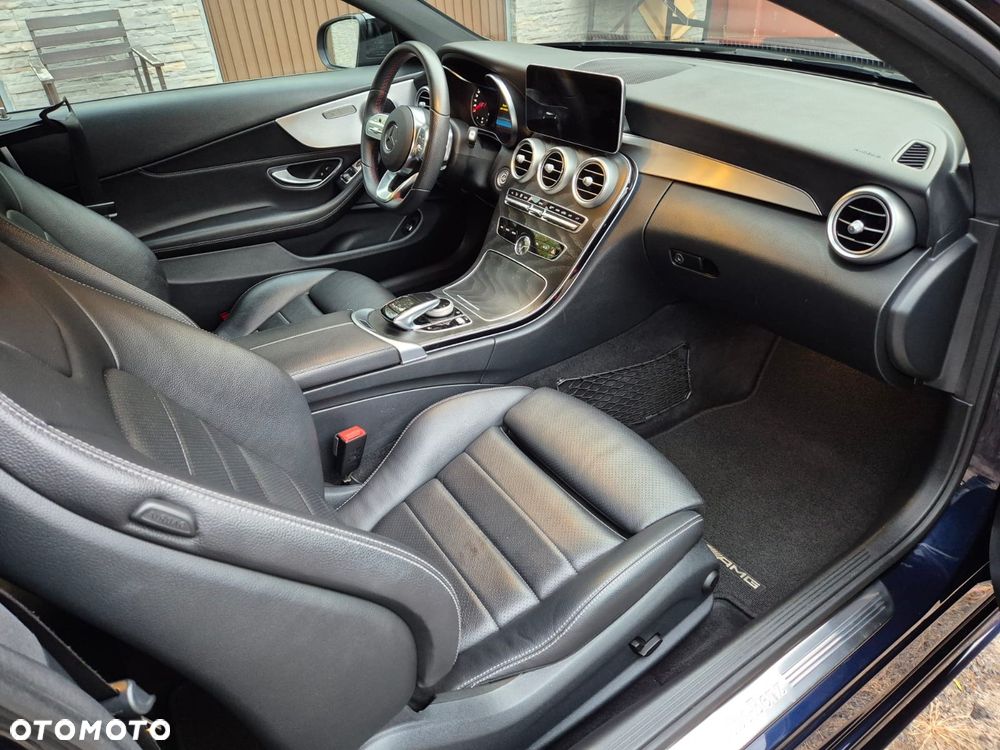 Mercedes-Benz Klasa C 300 d Coupe 9G-TRONIC AMG Line - 34