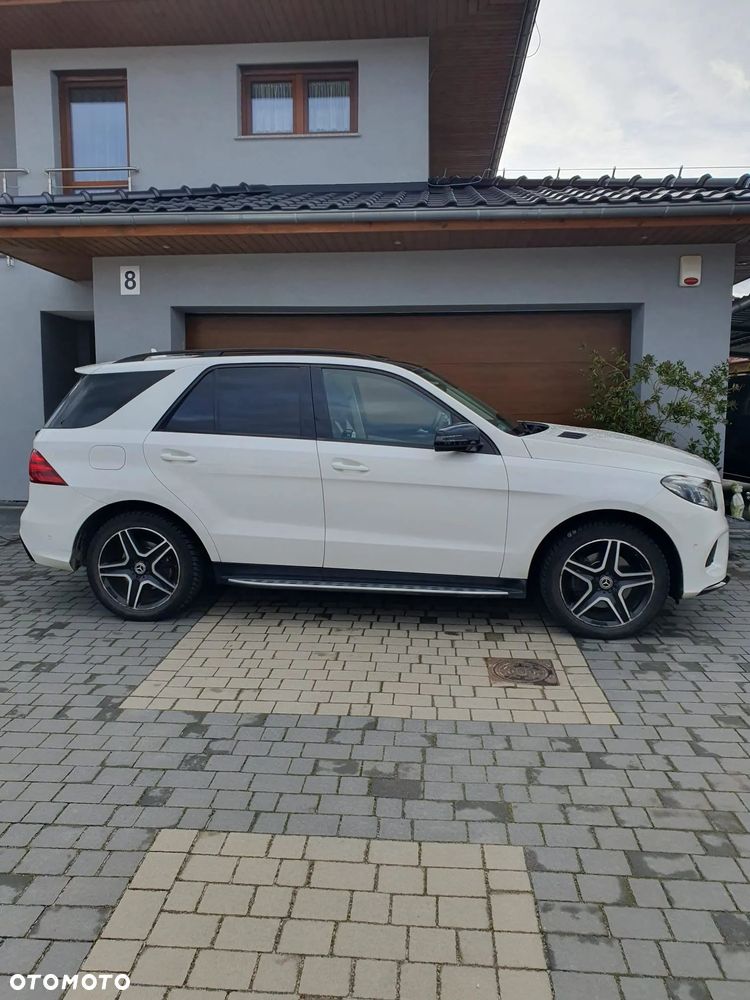 Mercedes-Benz GLE 350 d 4-Matic - 34
