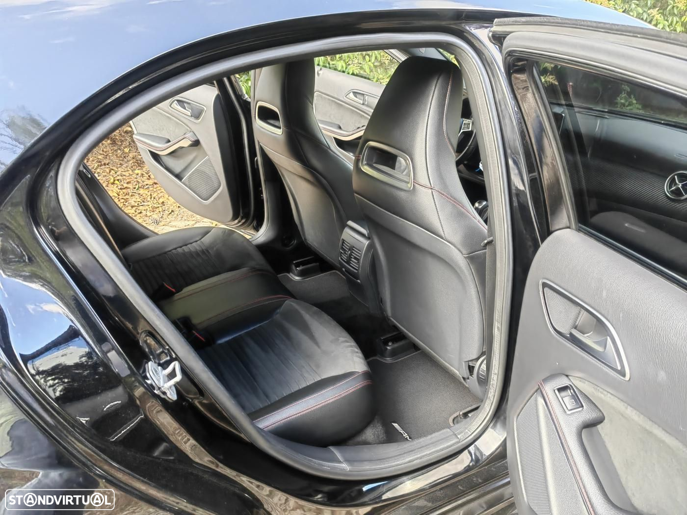 Mercedes-Benz A 180 d AMG Line - 13
