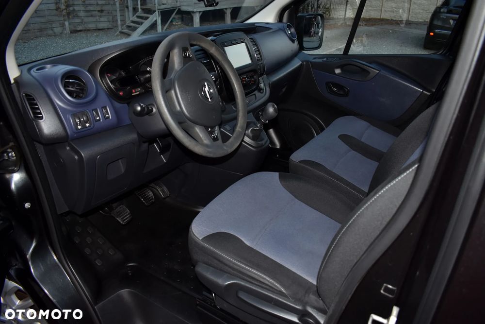 Opel Vivaro - 21
